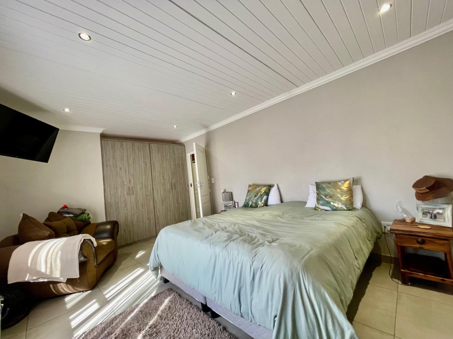 2 Bedroom Property for Sale in Potchefstroom North West